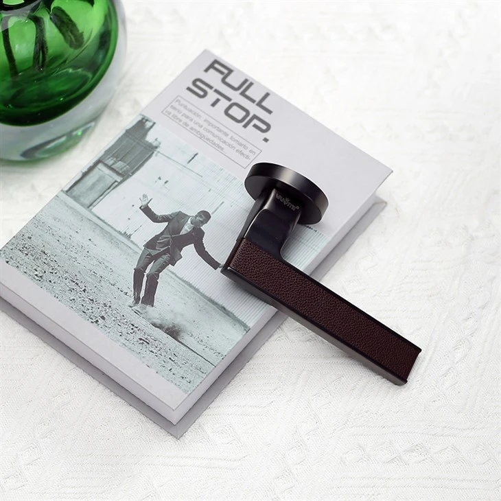 Round Brushed Chrome Door Handles